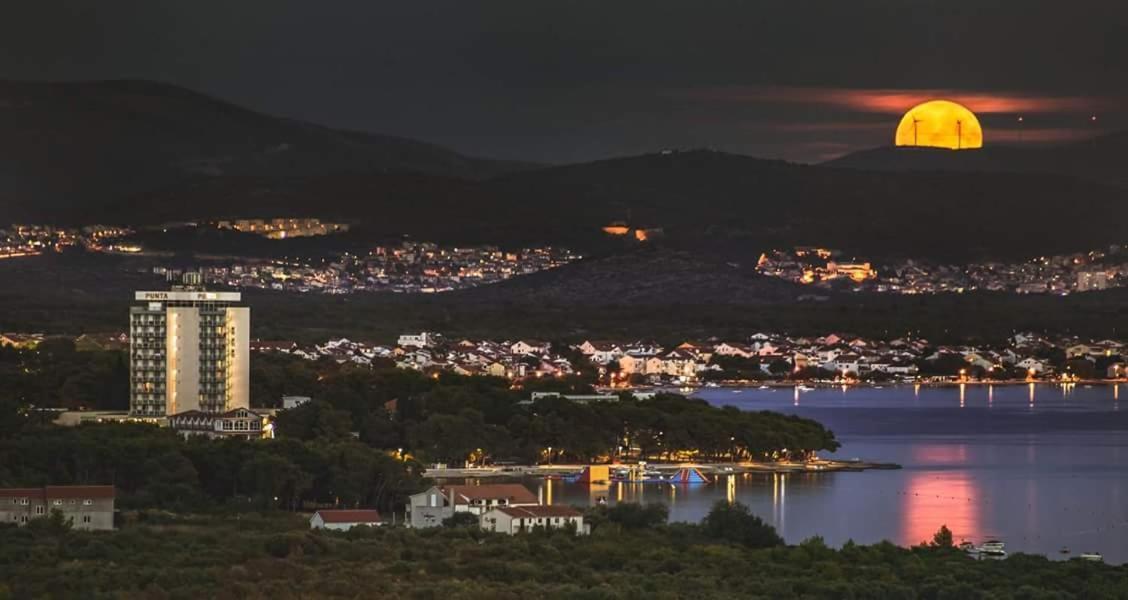 Apartments Milena Vodice Eksteriør billede
