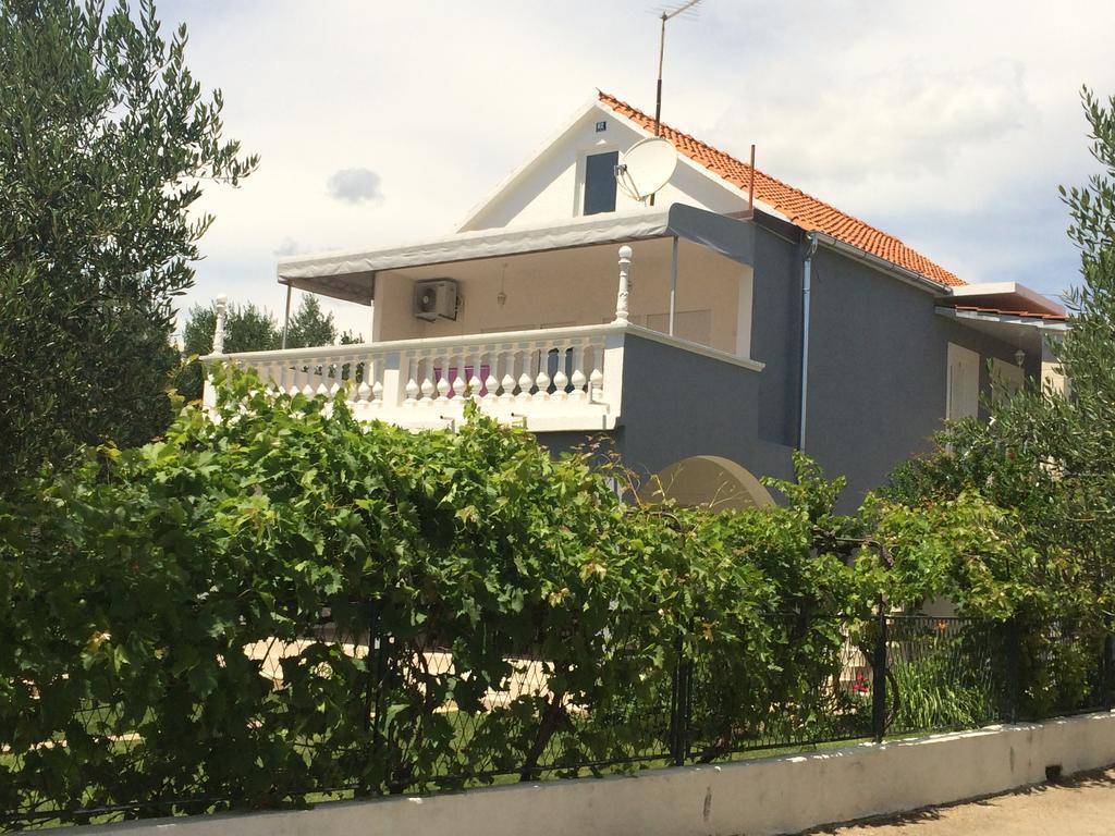 Apartments Milena Vodice Eksteriør billede